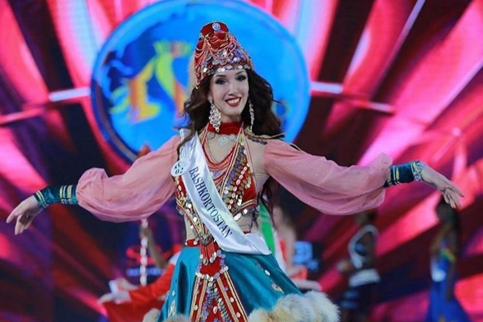 https://www.instagram.com/miss_3yxpa/