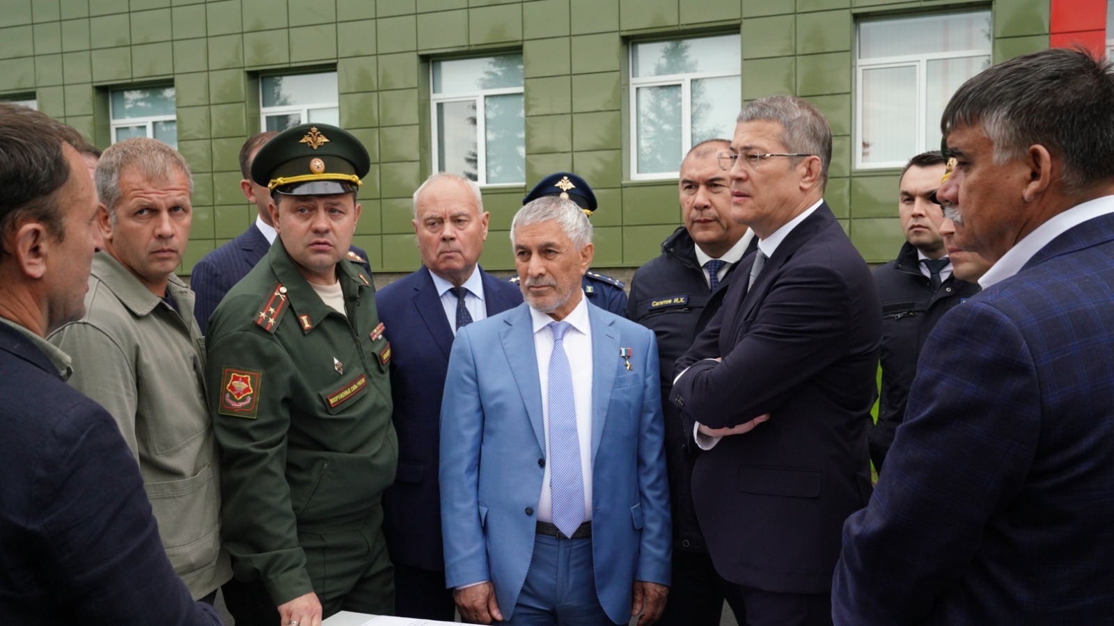 Олег Яровиков