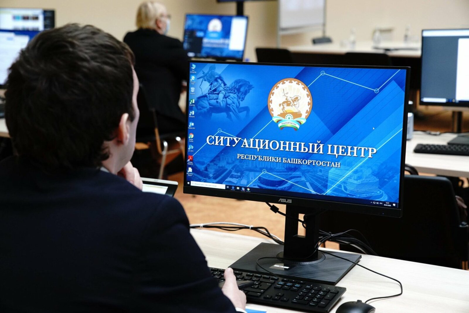 Олег Яровиков