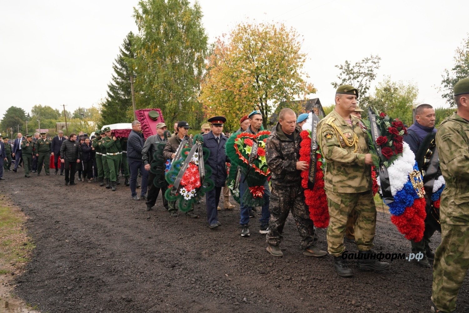 Сколько погибло из башкирии на сегодняшний. Погибшие на Украине с Башкирии. Погибшие из Башкирии на Украине 2022. Погибшие украинские военные. Село Майский Иглинский район.