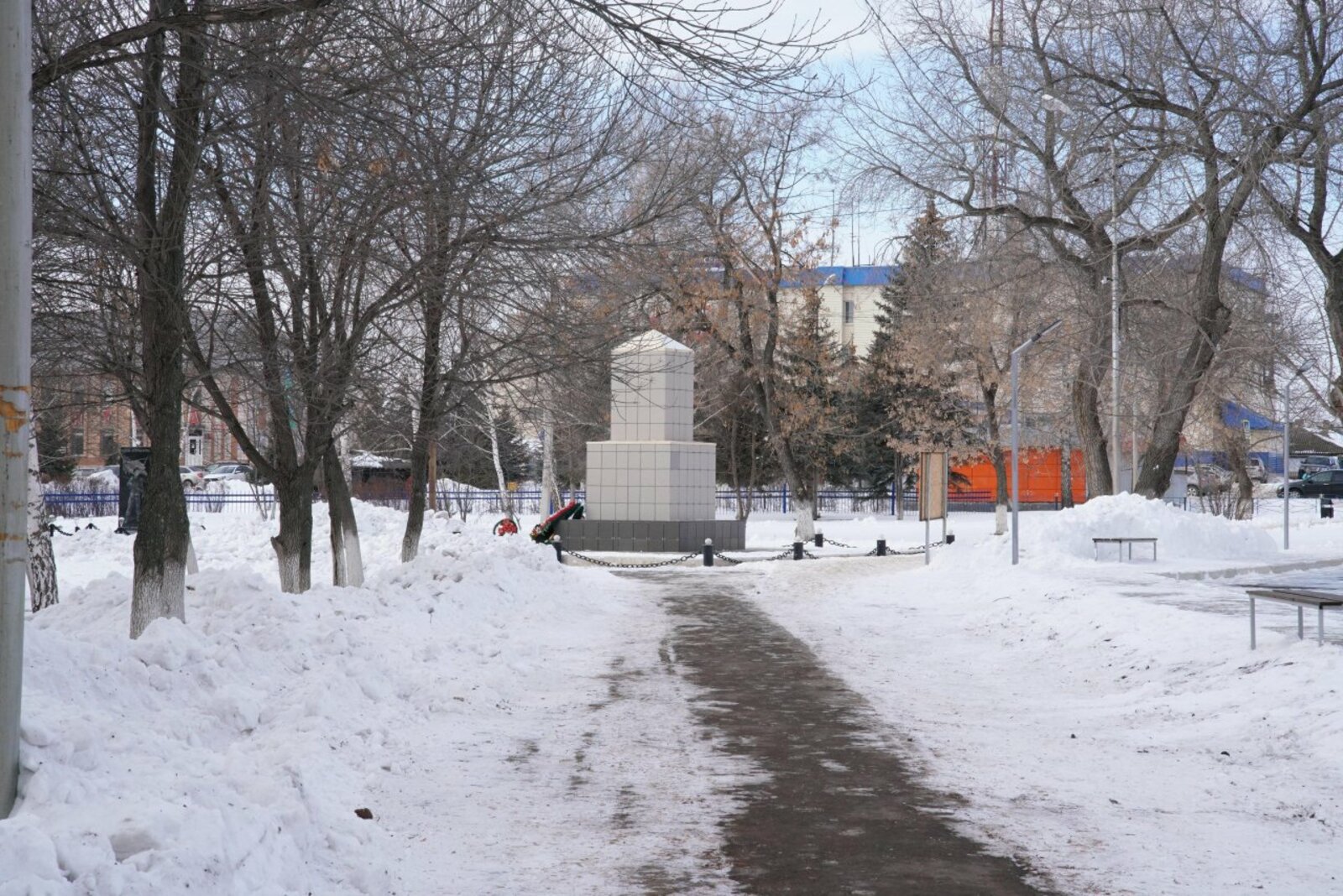 Олег Яровиков