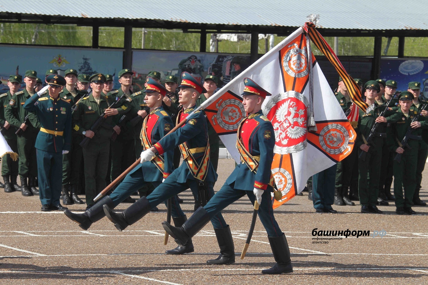 Олег Яровиков