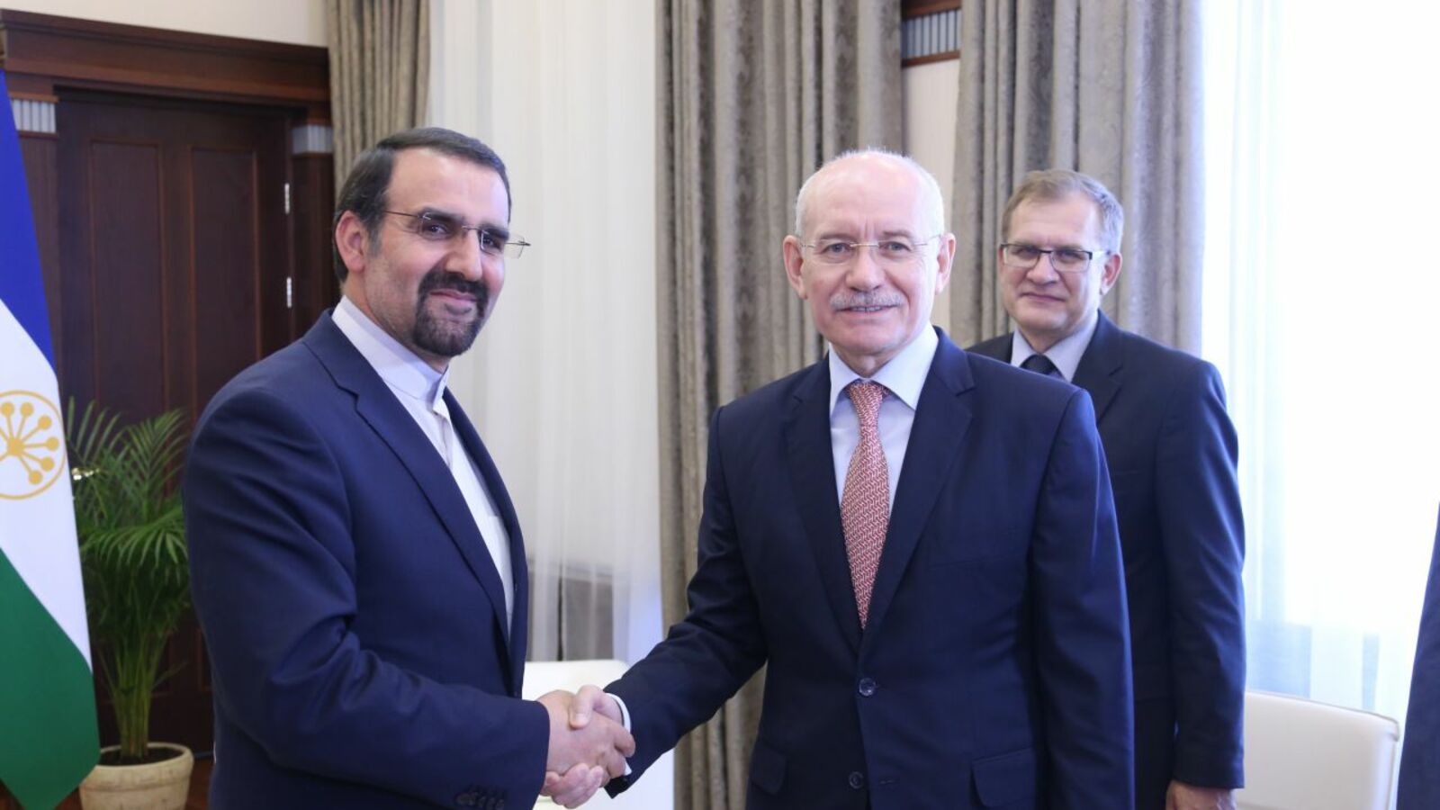 Андрей Старостин