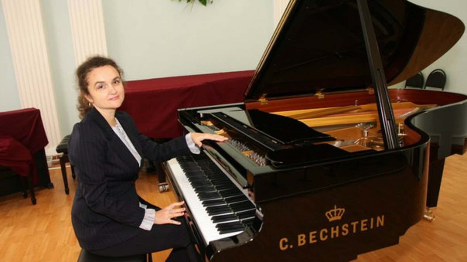 администрация г. Октябрьский