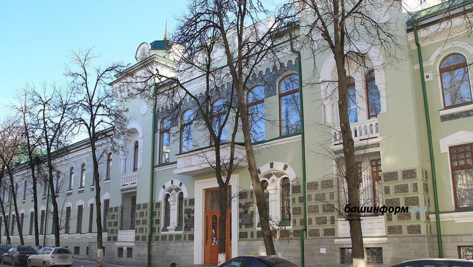 Олег Яровиков
