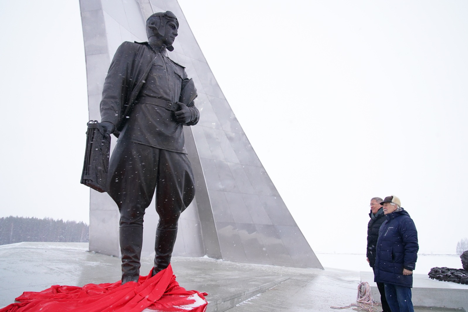 Олег Яровиков