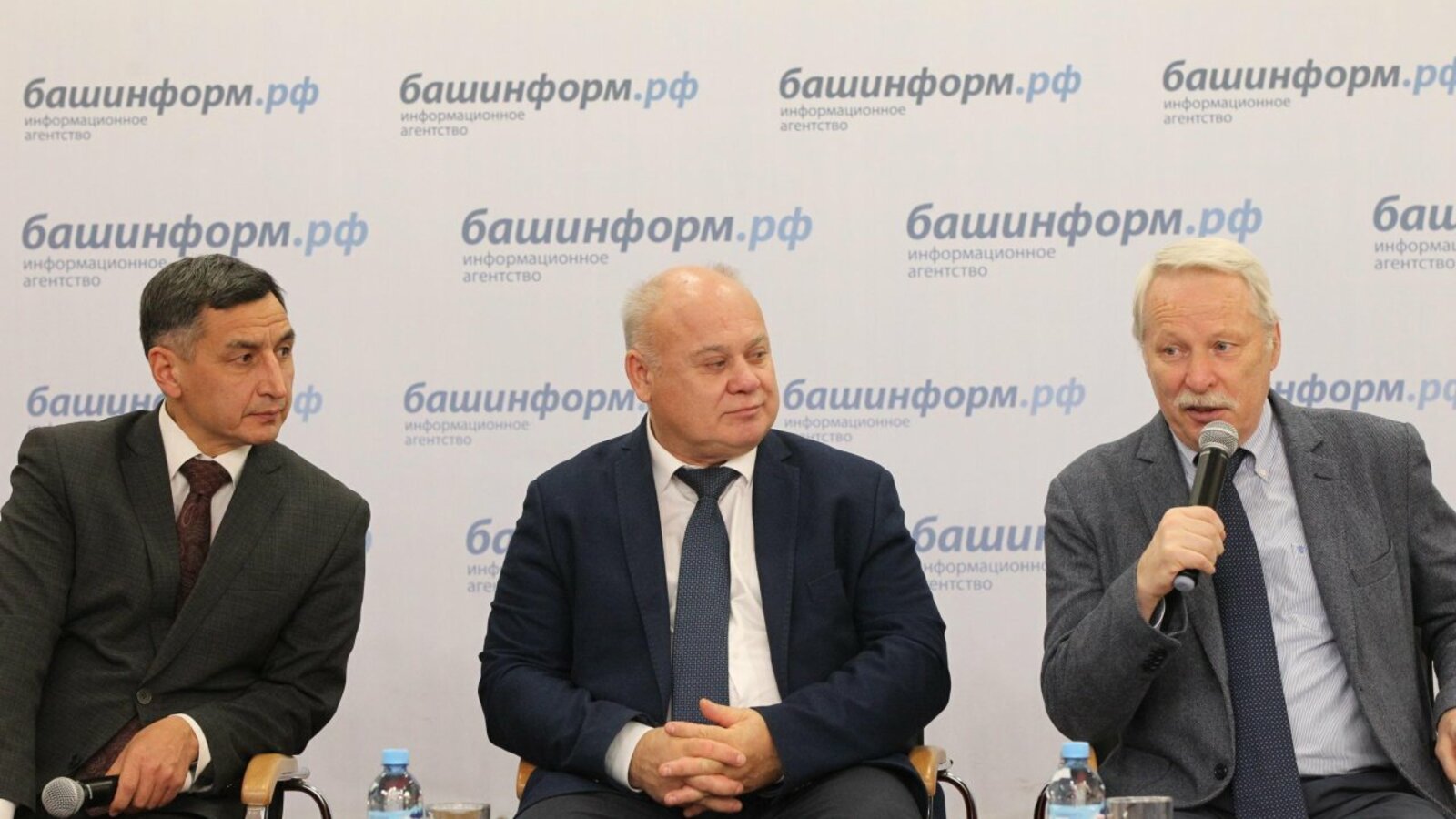 Олег Яровиков