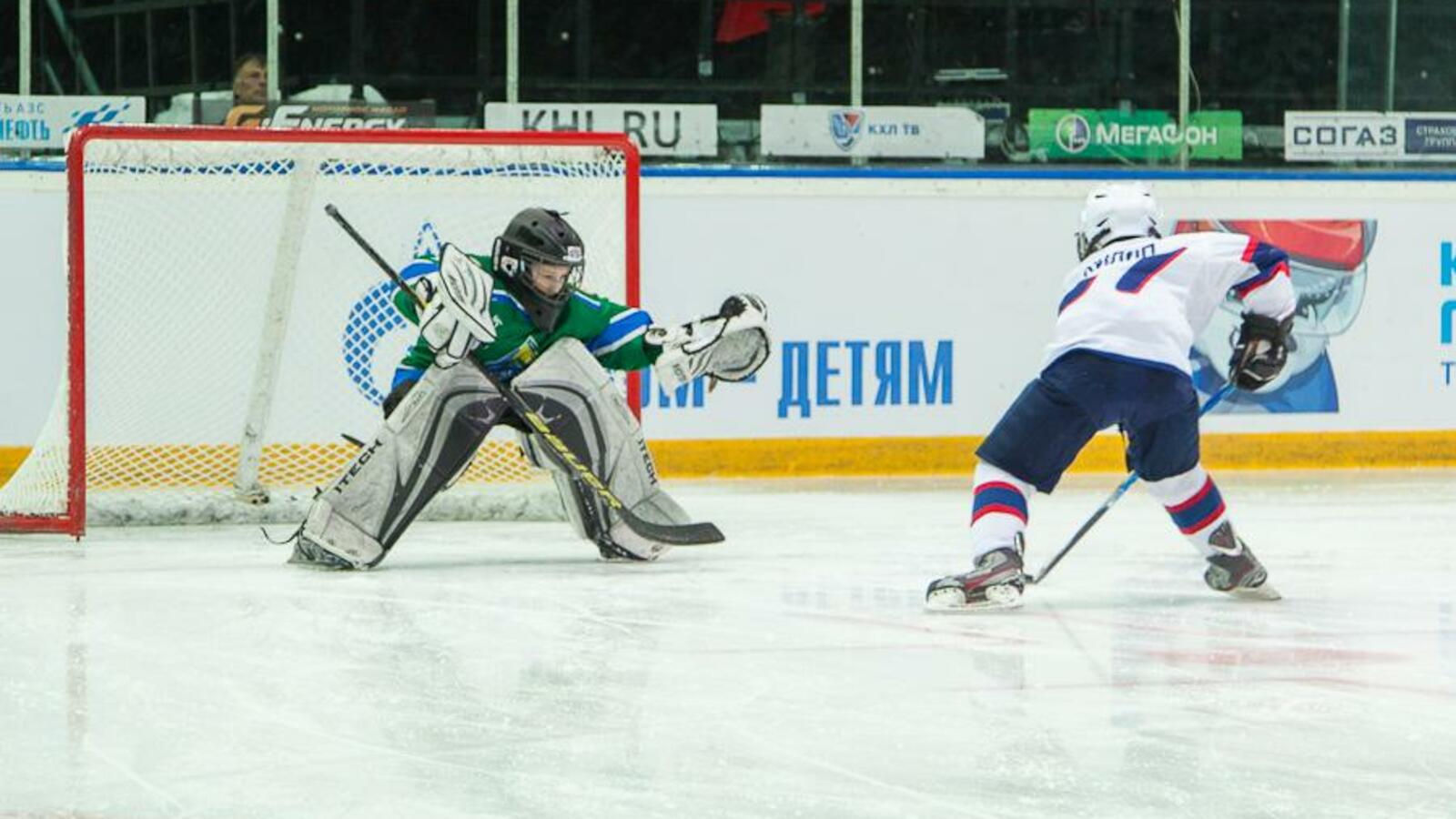 Дмитрий Слезин