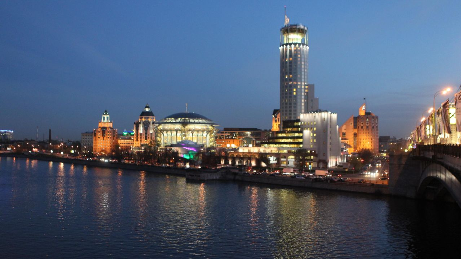 Олег Яровиков