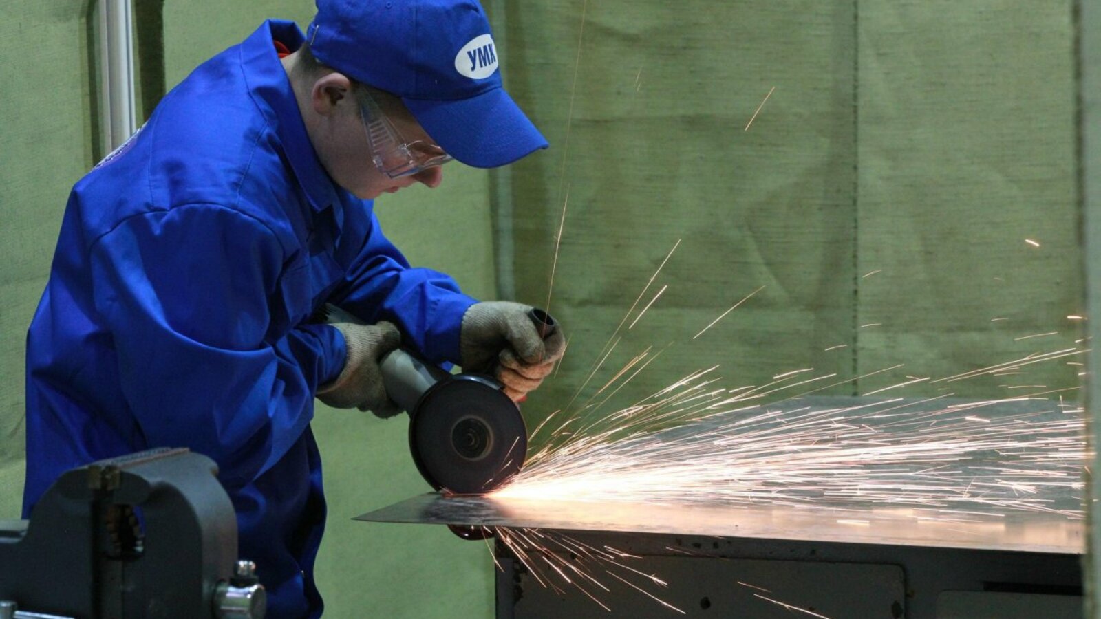 Олег Яровиков