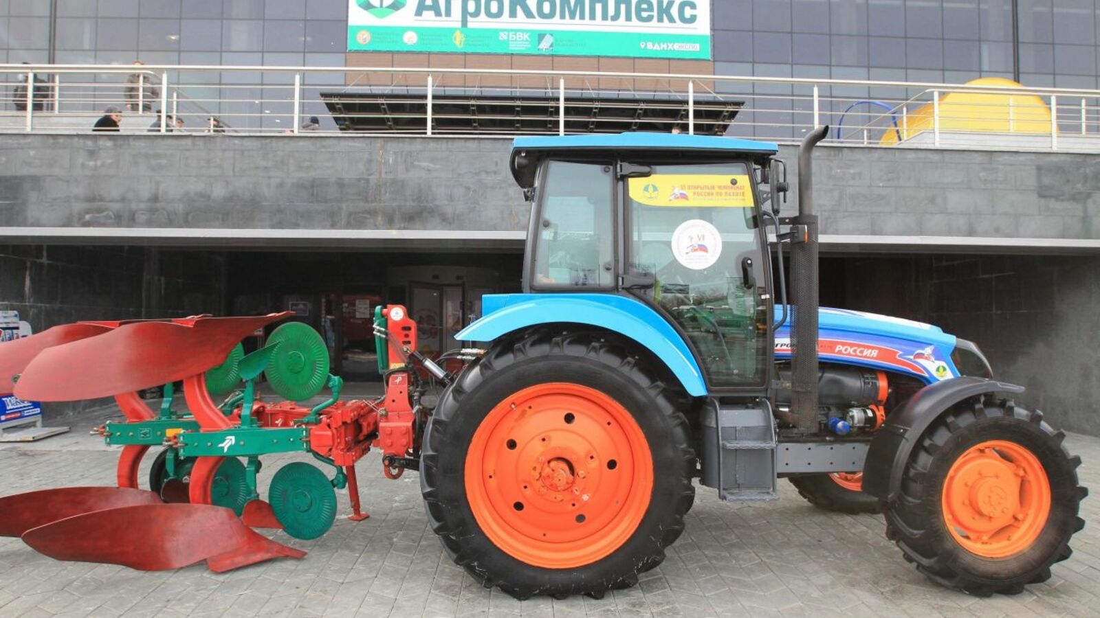 Олег Яровиков