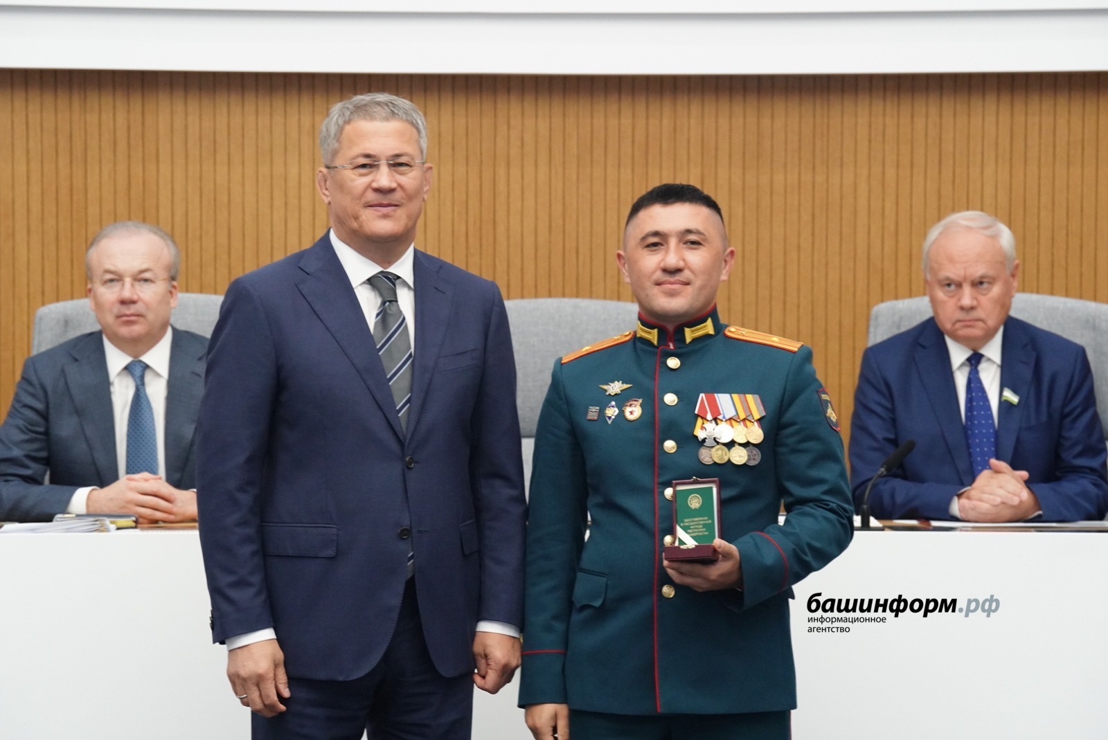 Олег Яровиков