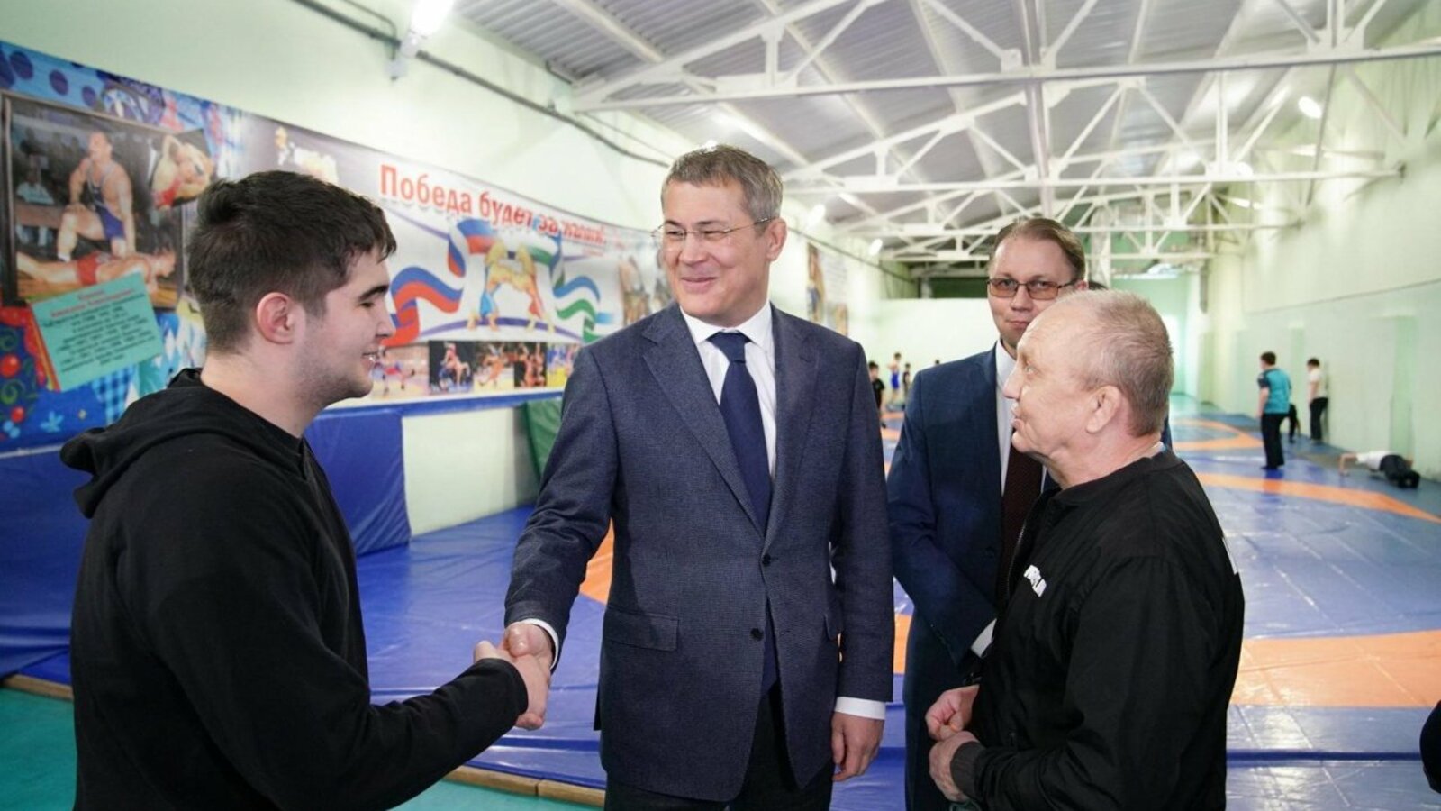 Олег Яровиков