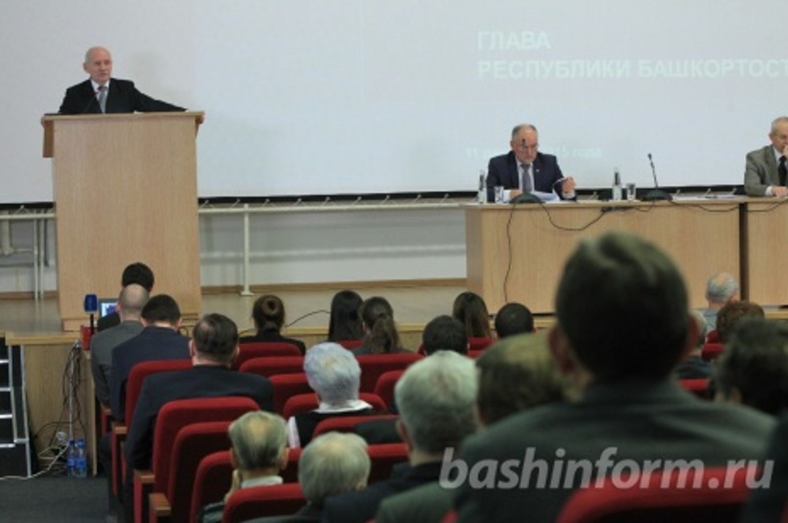 Олег Яровиков