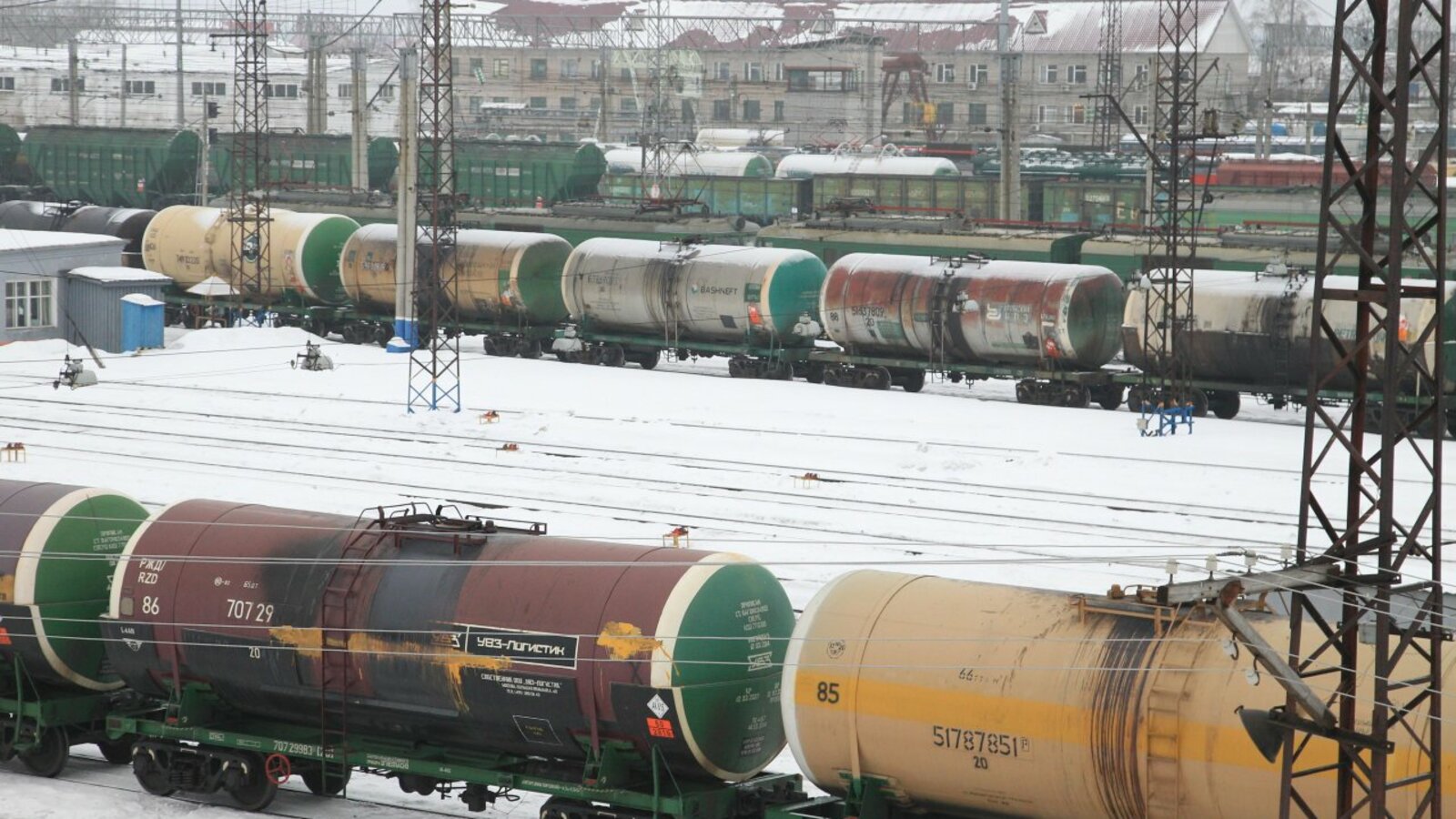 Олег Яровиков