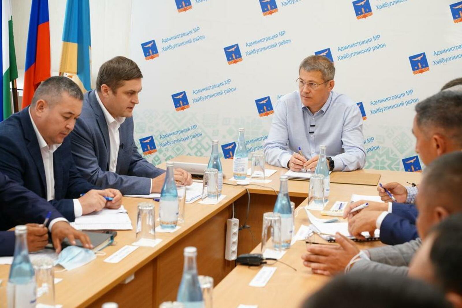 Олег Яровиков