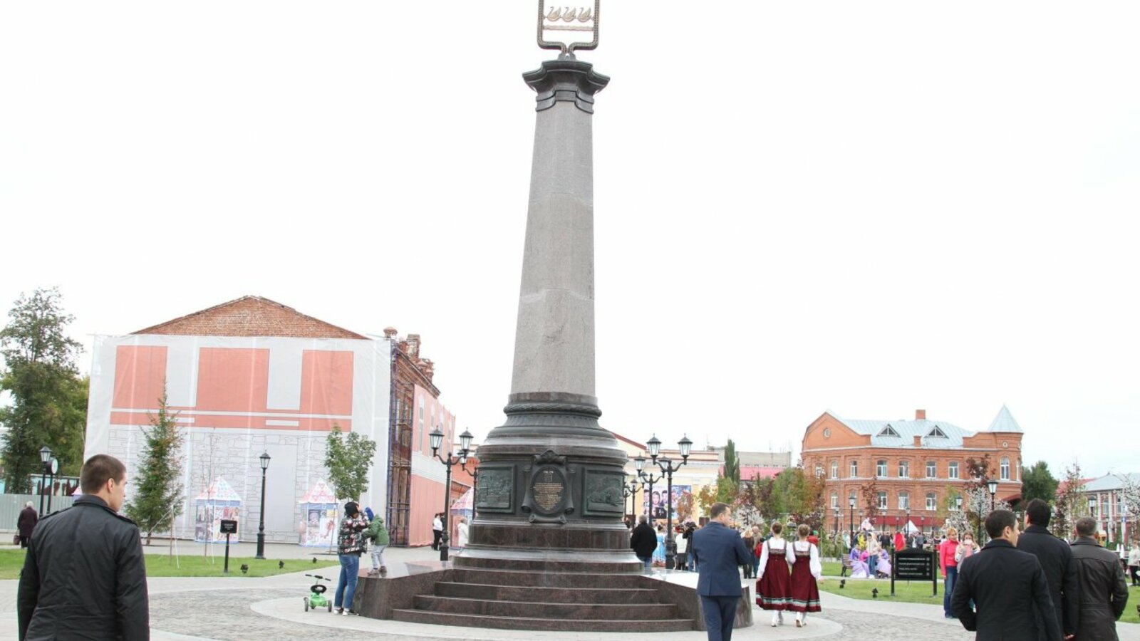 Олег Яровиков