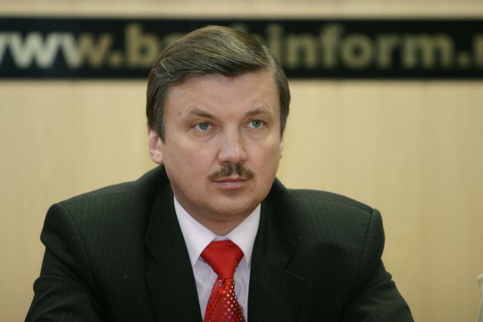 Олег Яровиков