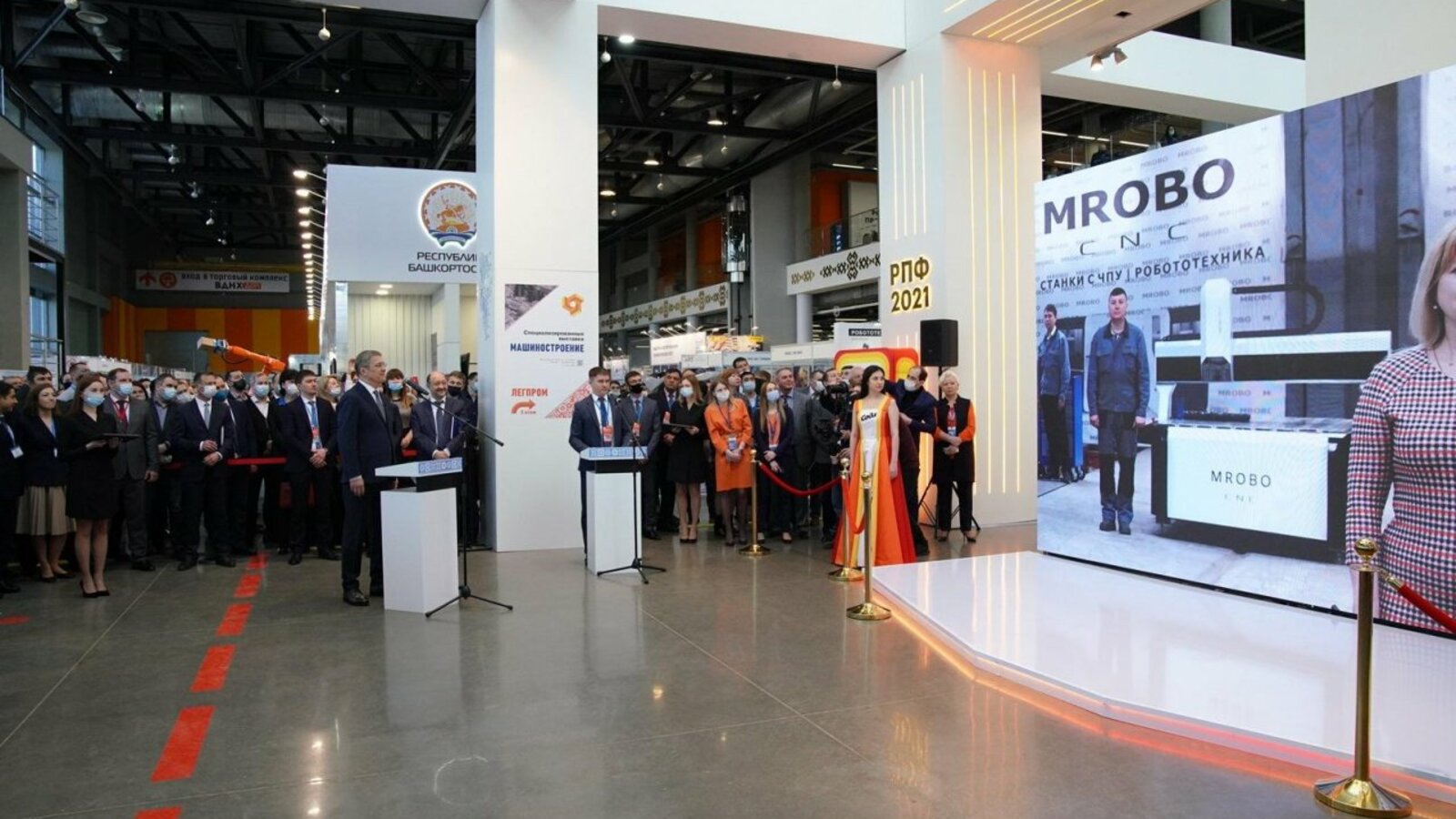 Олег Яровиков