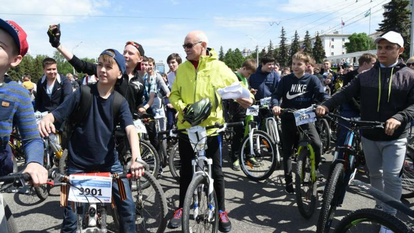 Олег Яровиков