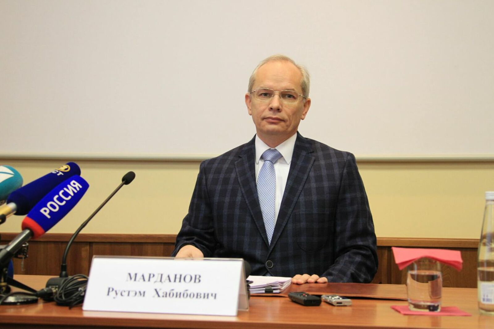 Олег Яровиков