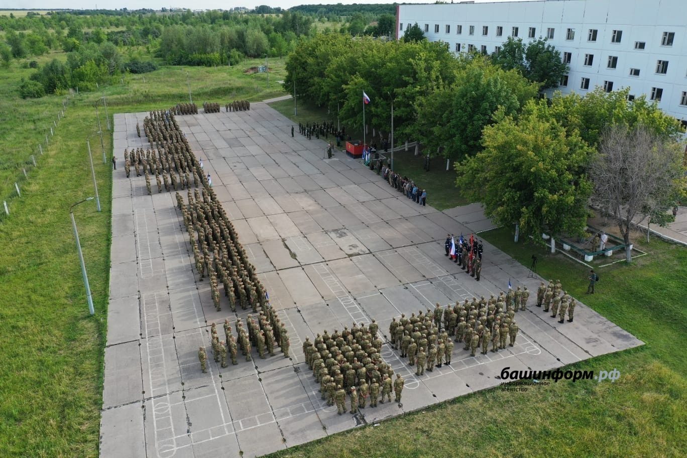 Олег Яровиков