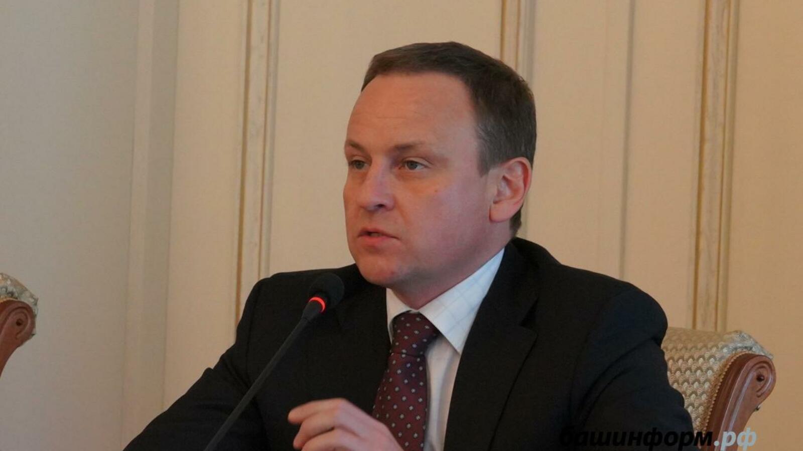 Олег Яровиков