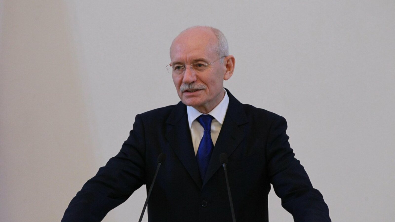 Олег Яровиков