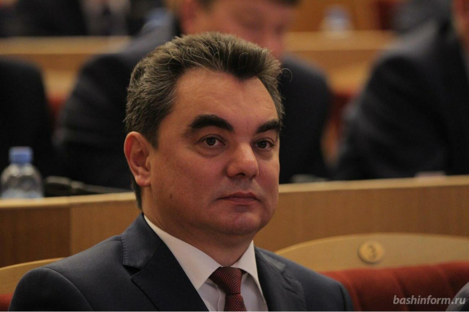 Олег Яровиков