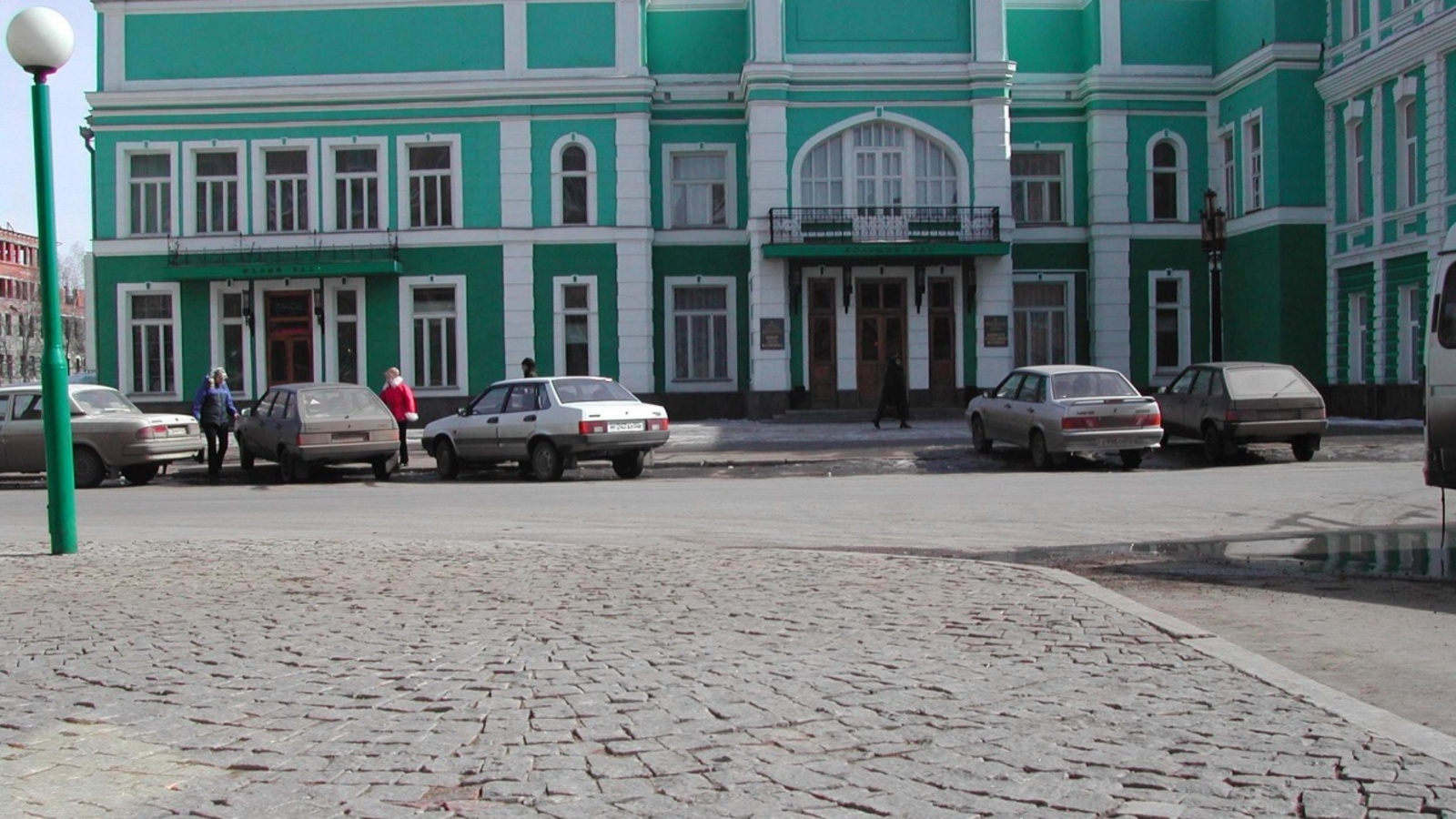 Олег Яровиков