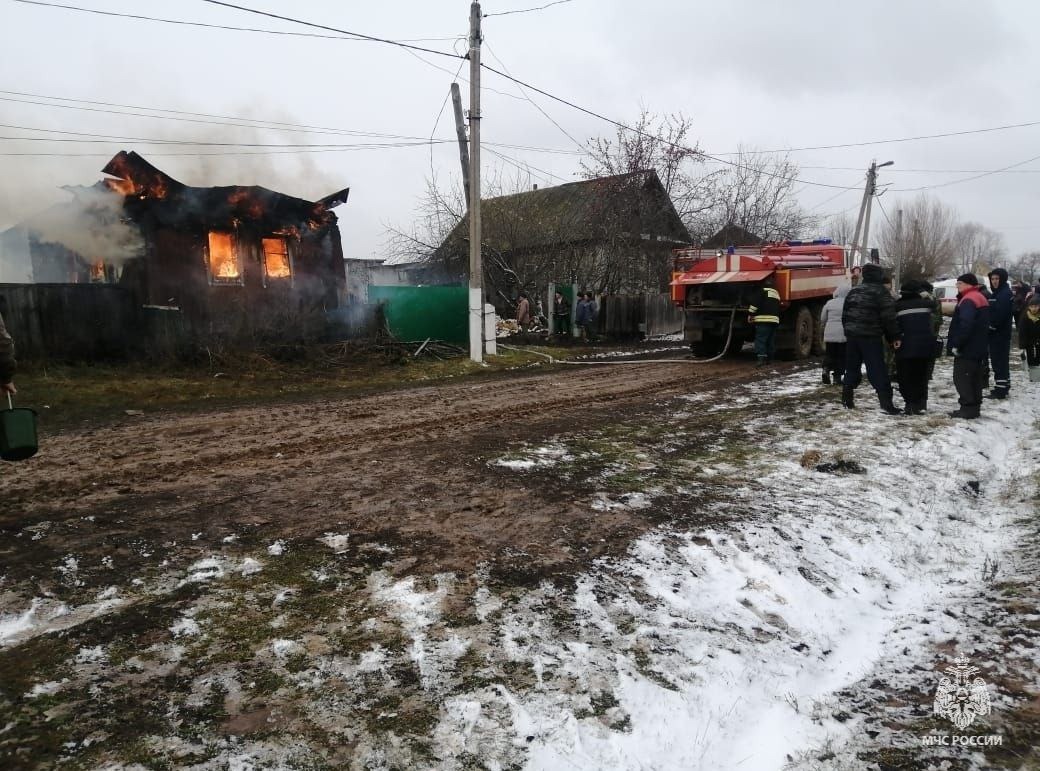 В Башкирии при тушении пожара в жилом доме обнаружили погибшего мужчину