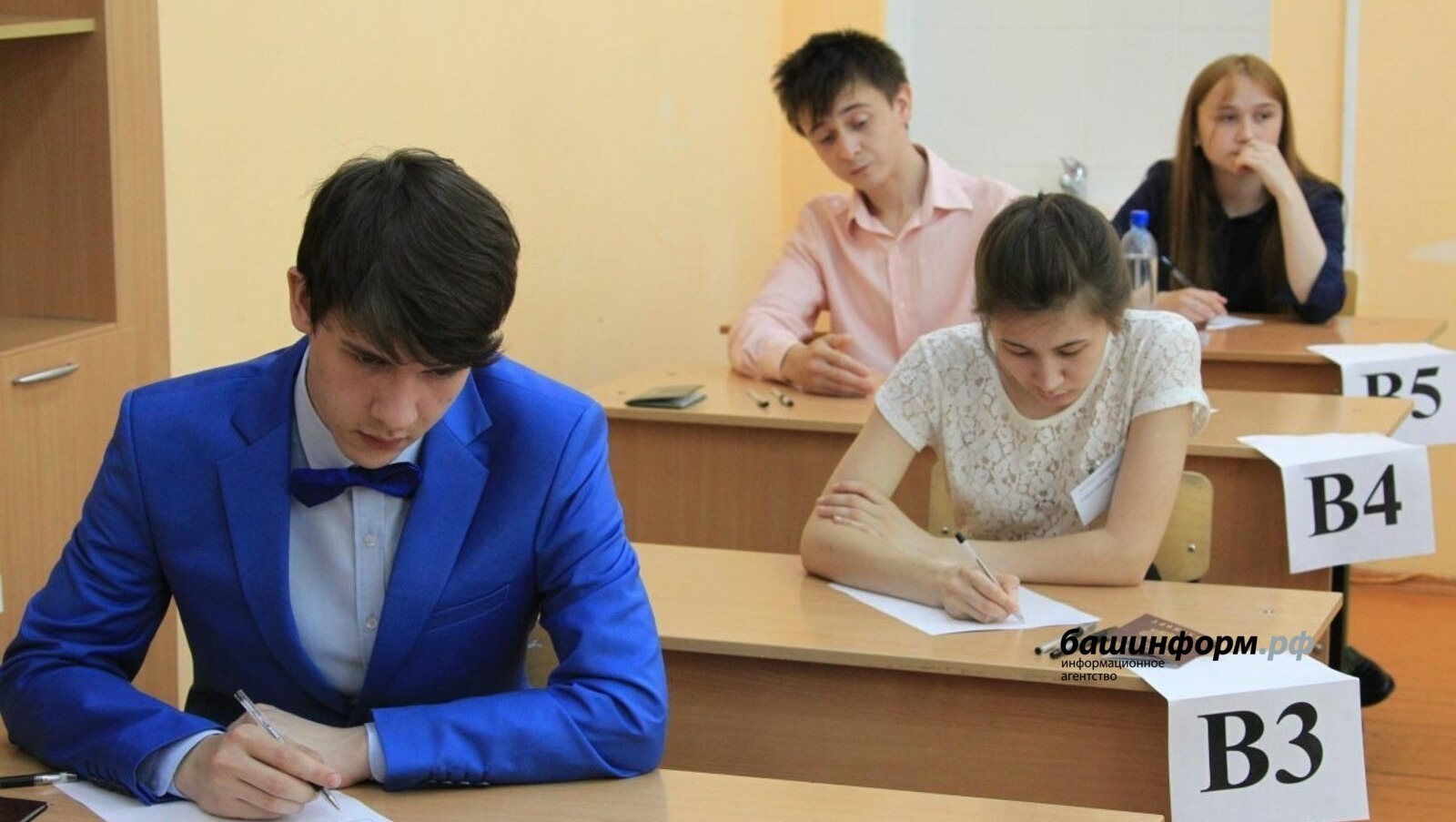 Олег Яровиков
