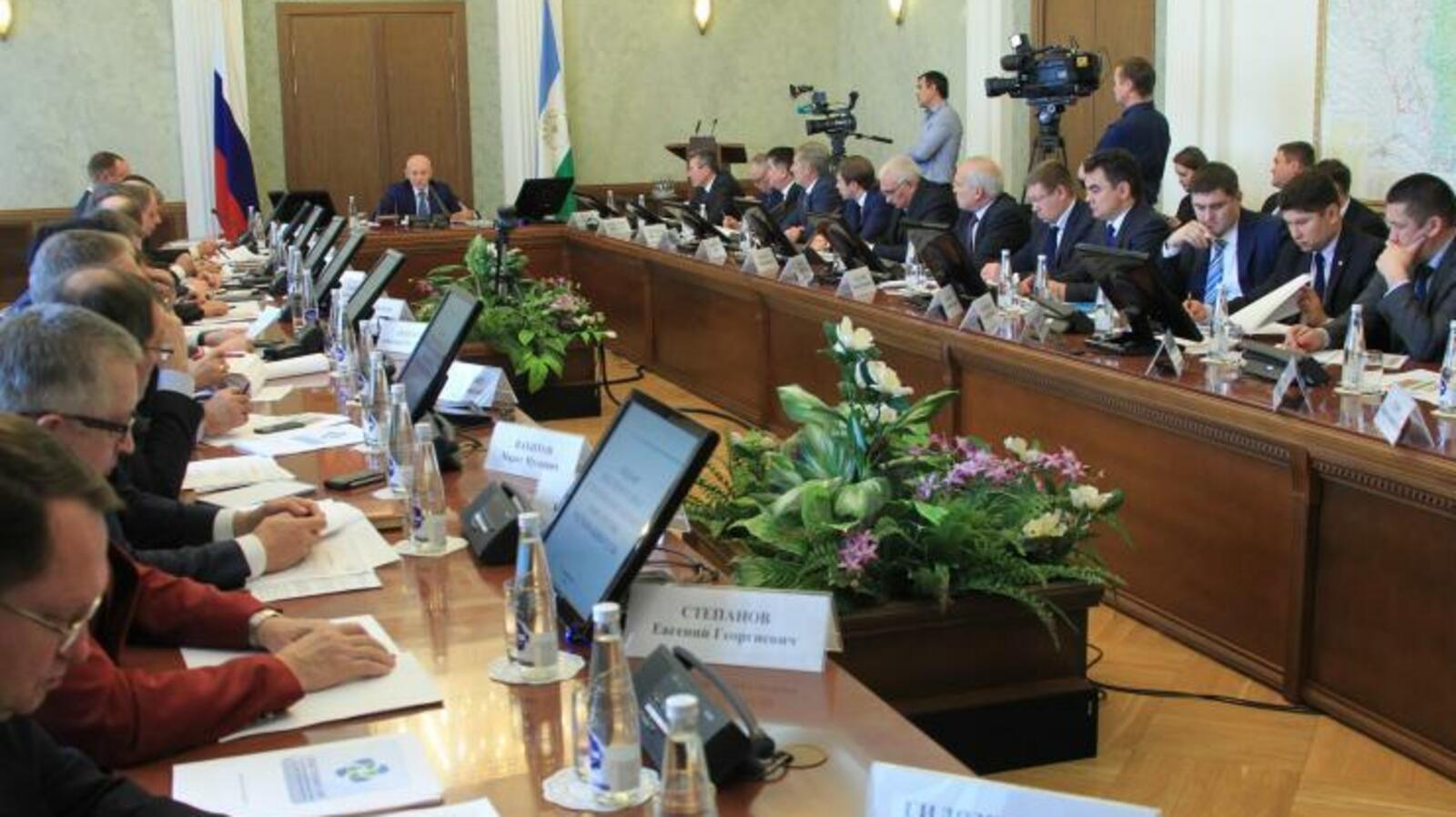 Олег Яровиков