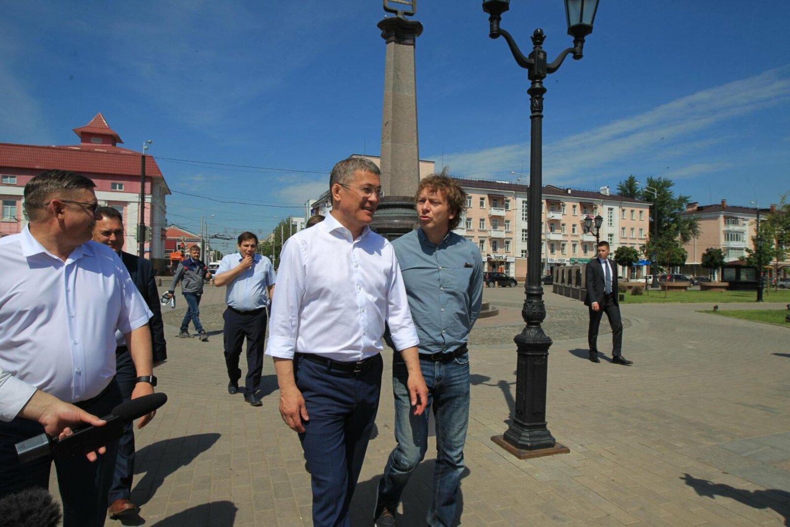 Олег Яровиков