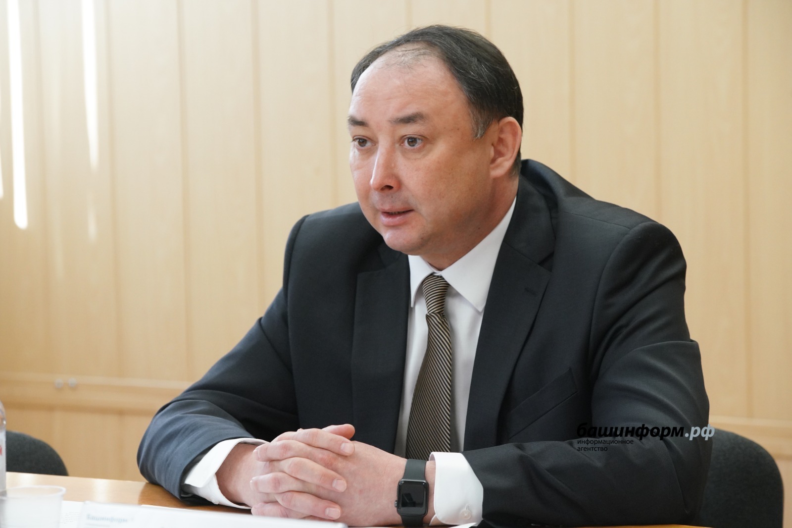 Олег Яровиков