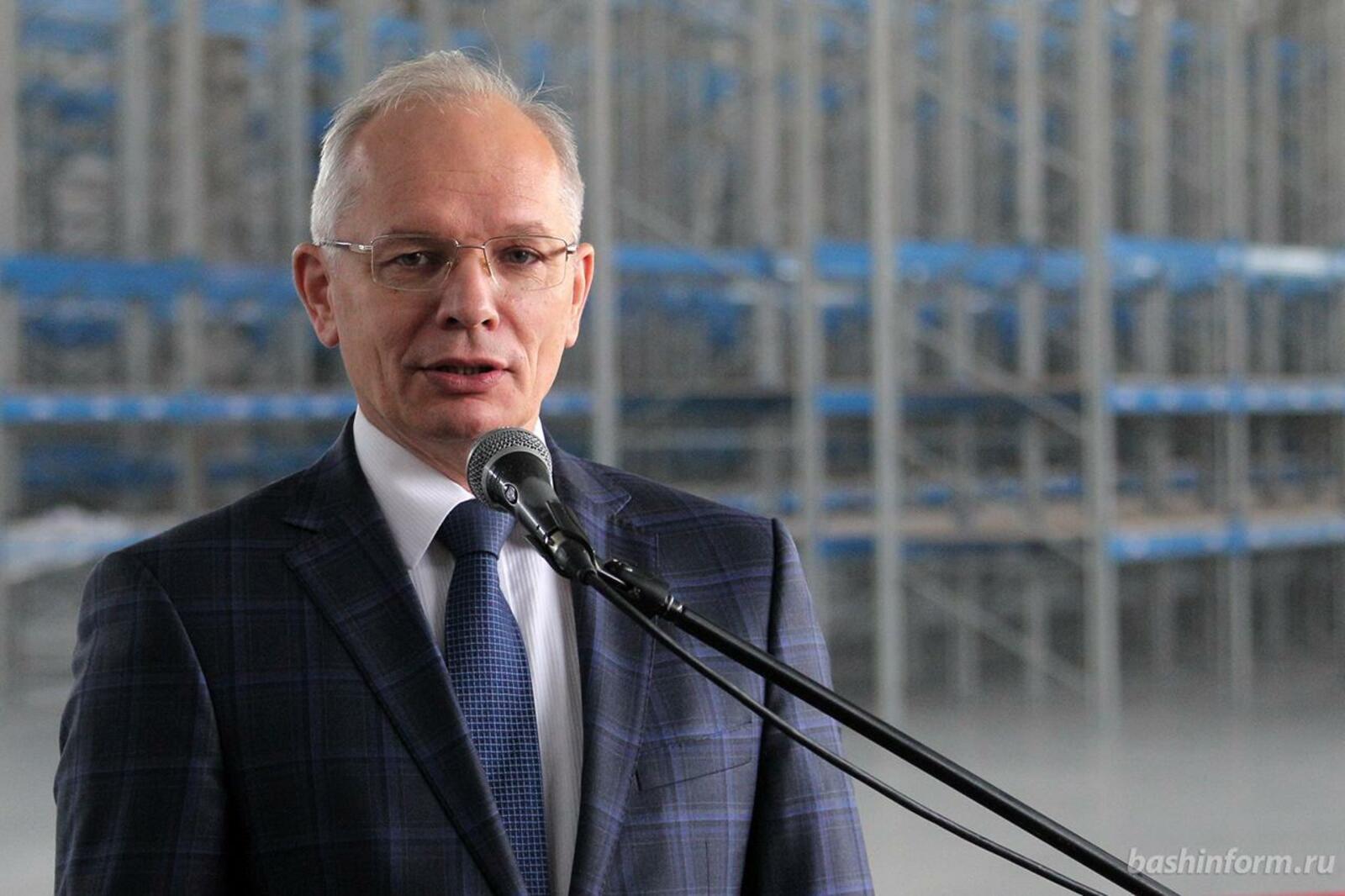 Олег Яровиков