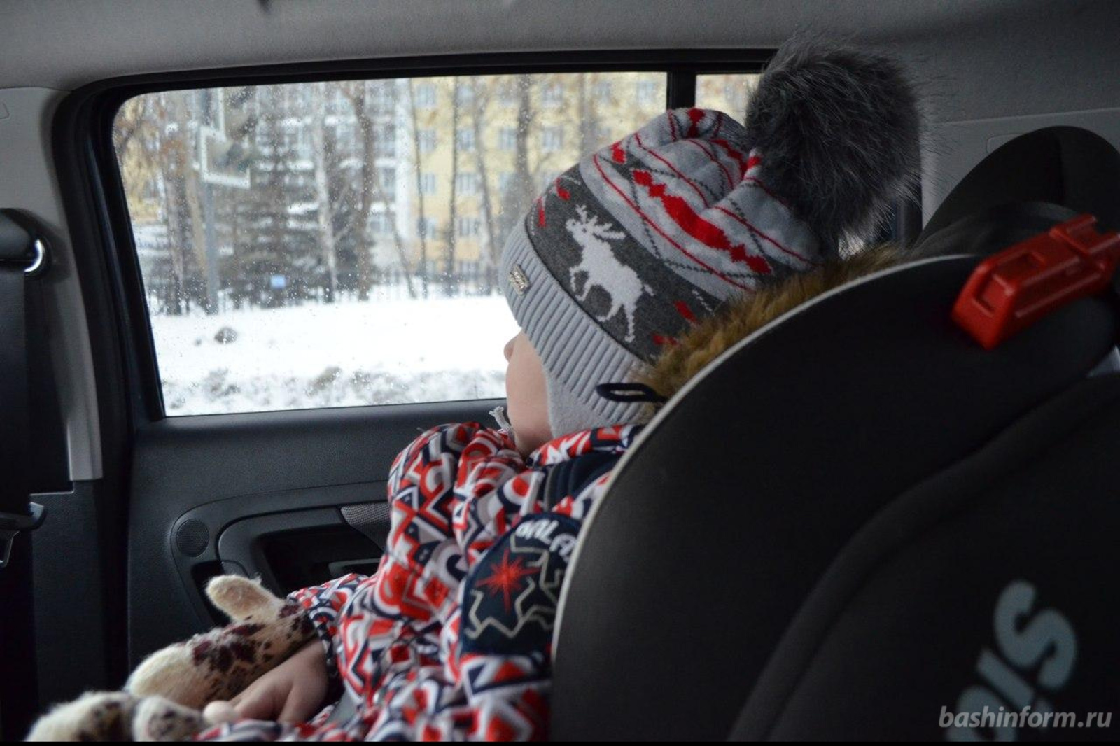 автор