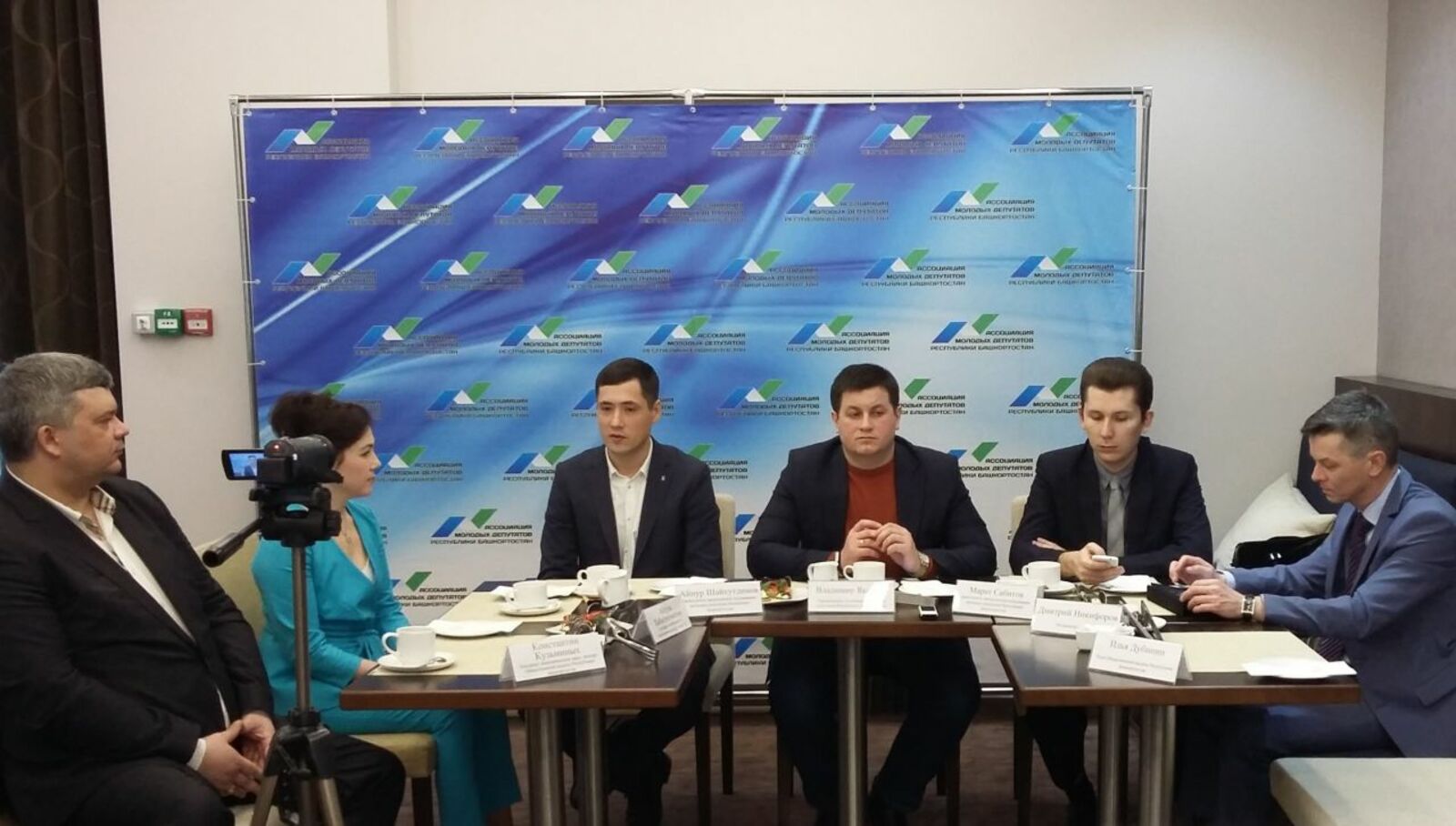 автора