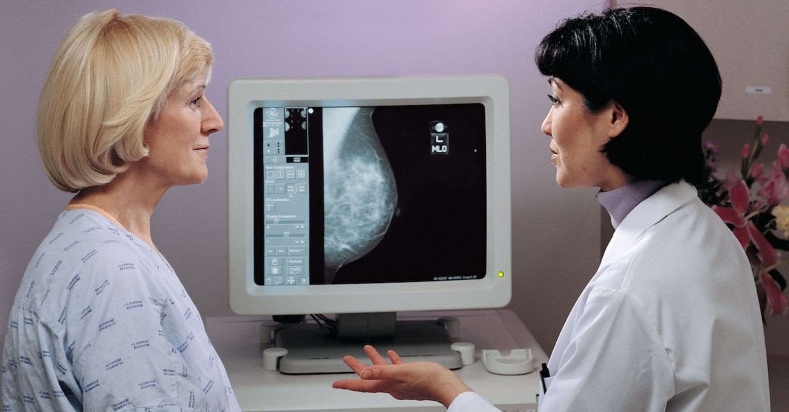 Маммография в московском. Маммография. Обследование молочных желез. Диагностика заболеваний молочных желез. Ультразвуковая маммография.