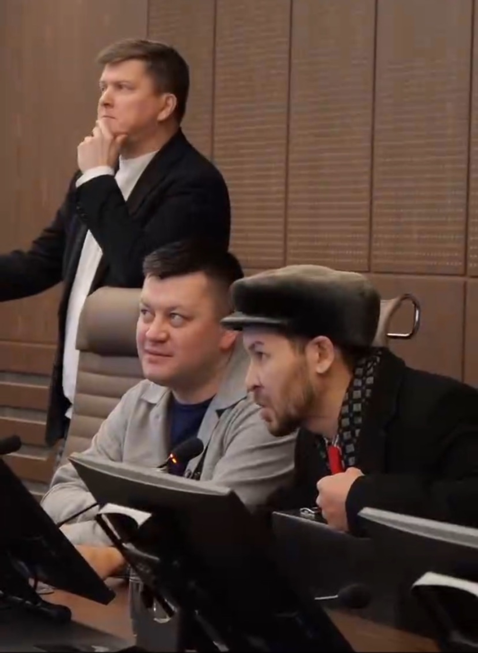 Скриншот видео