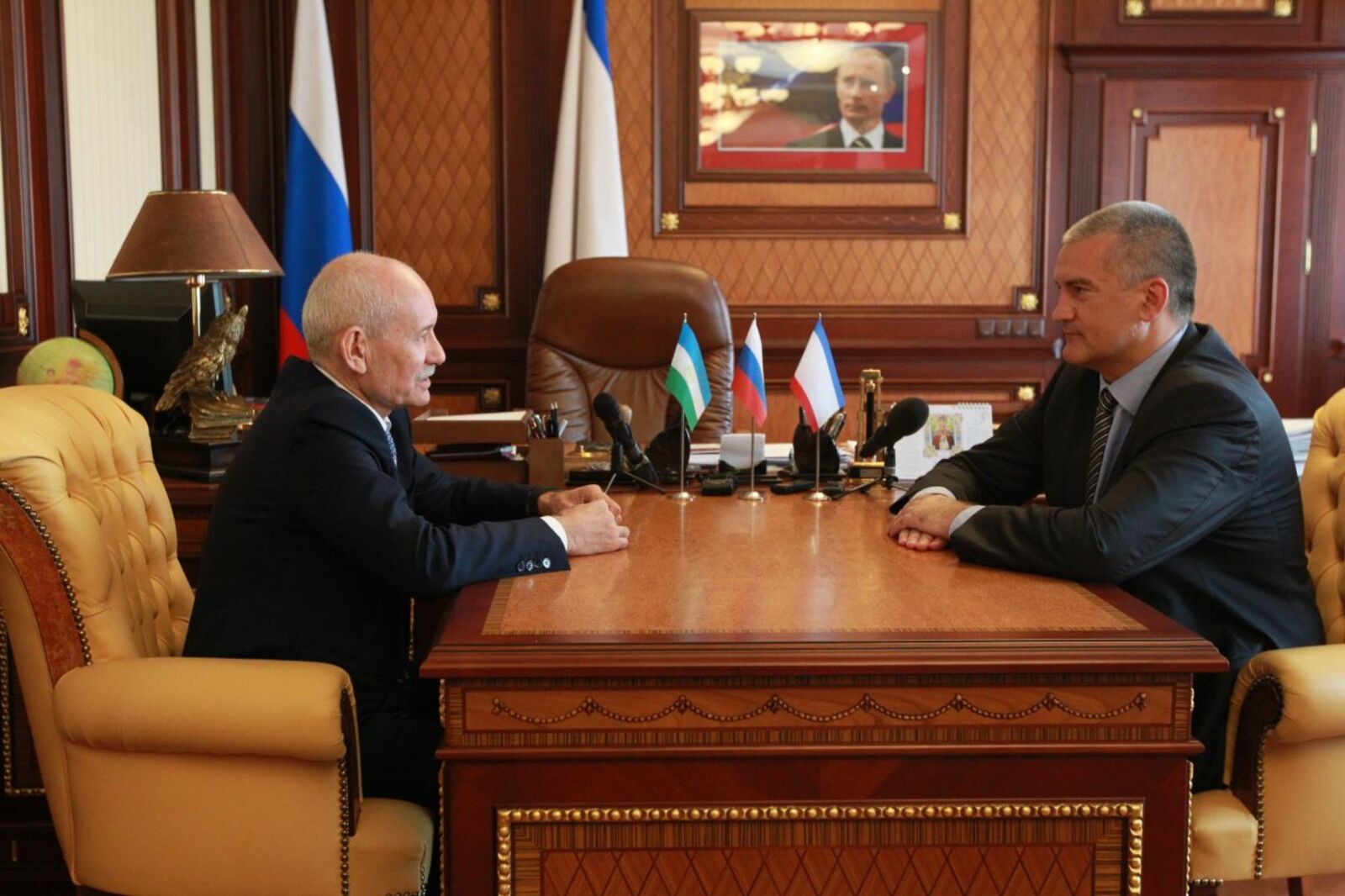 Олег Яровиков