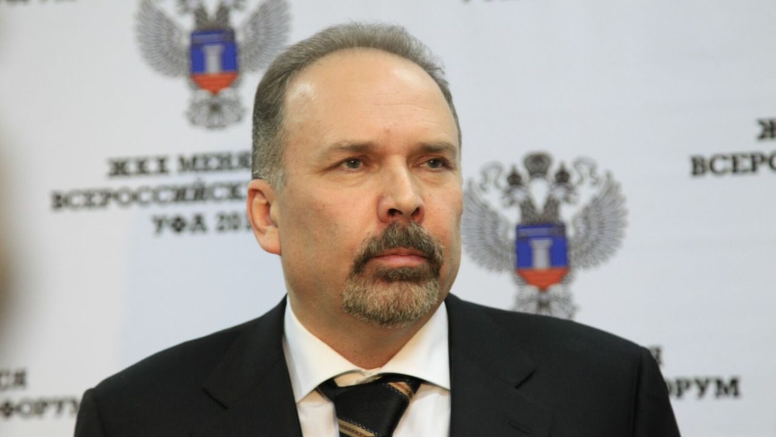 Олег Яровиков