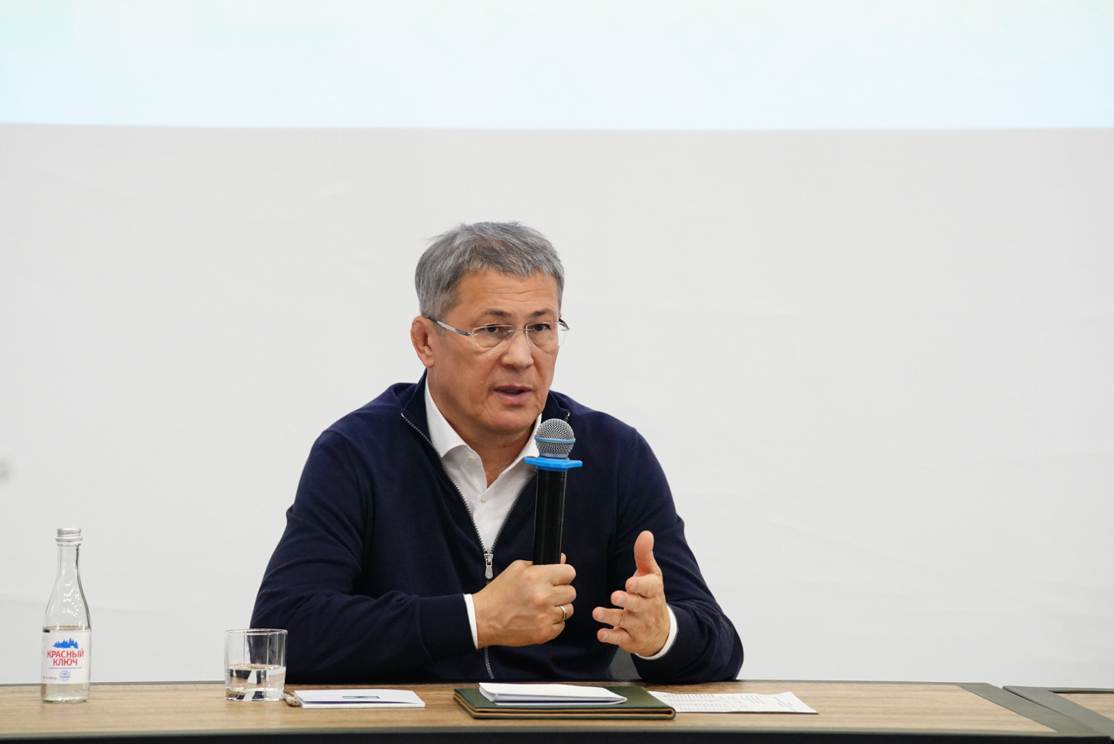 Олег Яровиков