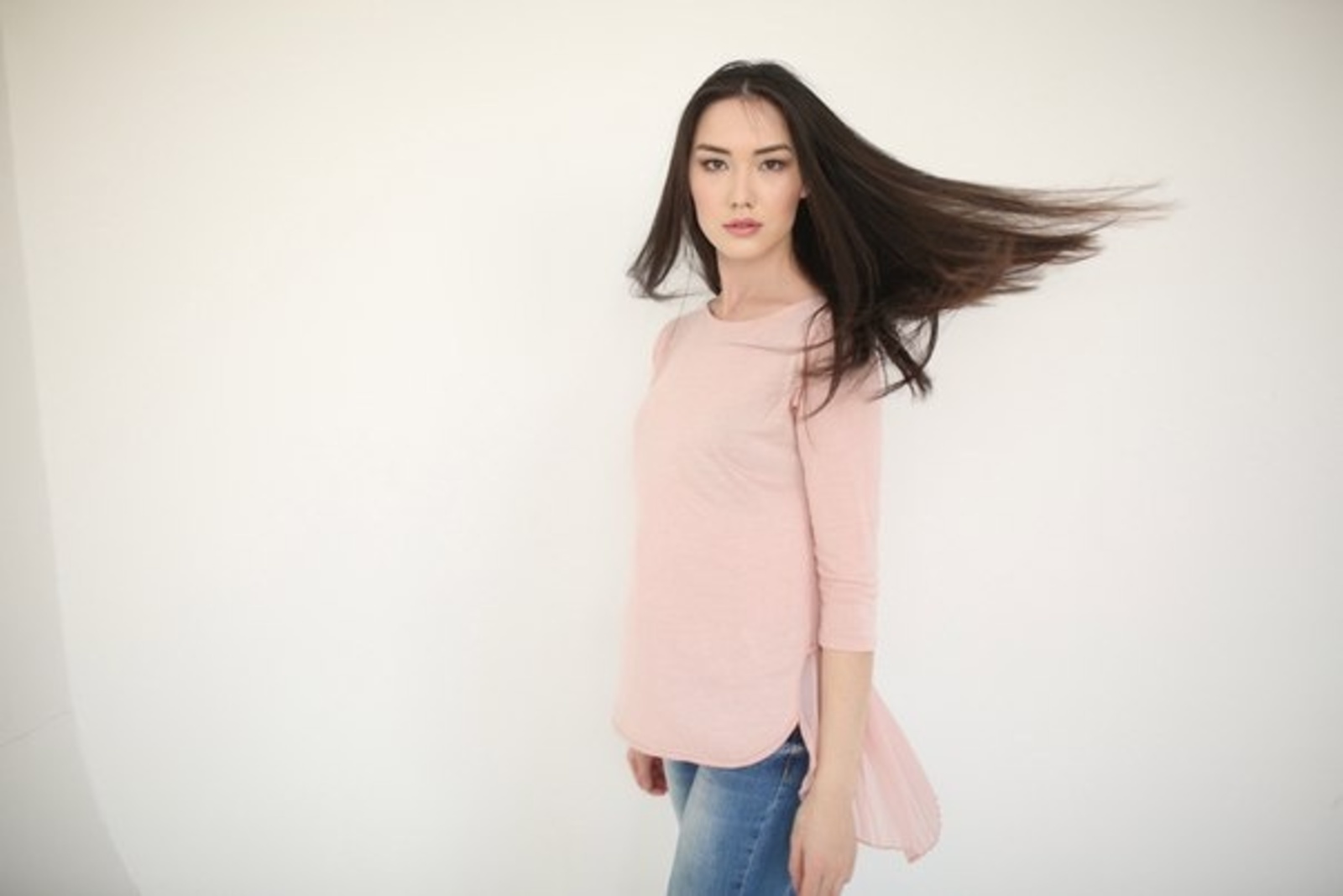Айбулат Аҡбутин һәм «Хылыукай-Bashkirian Beauty» студияһы