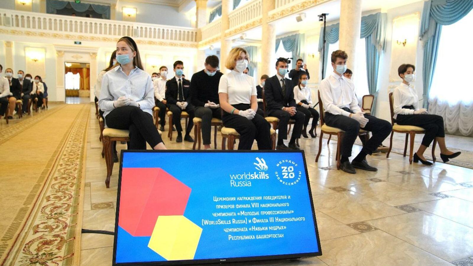 Олег Яровиков