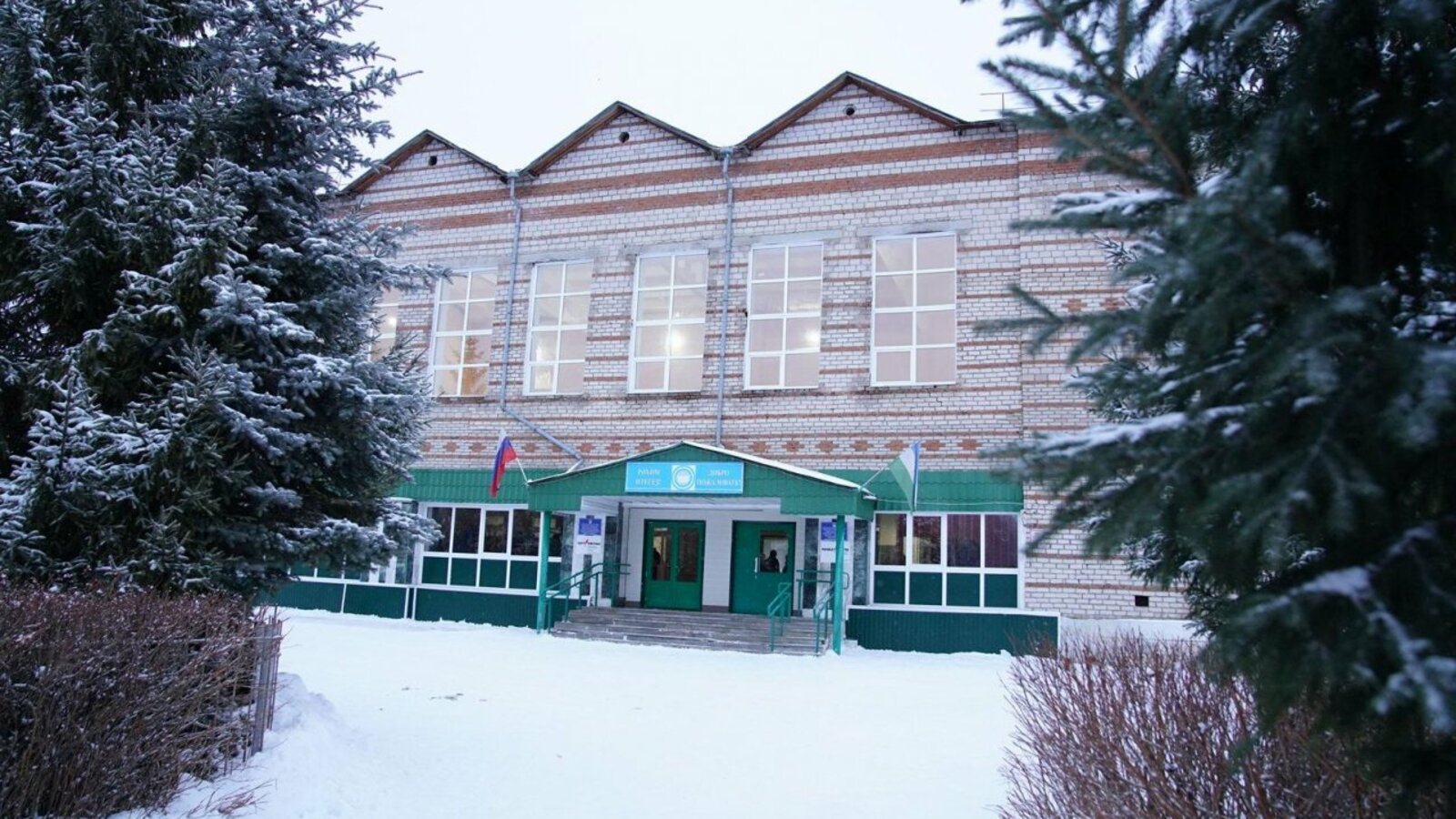 Олег Яровиков