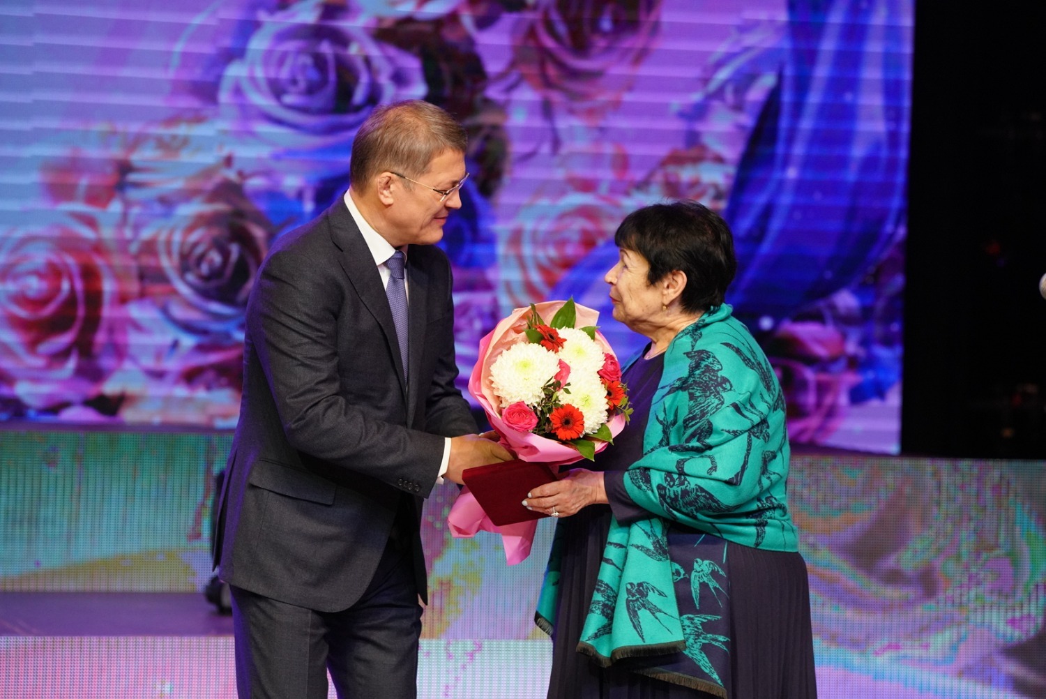 Олег Яровиков