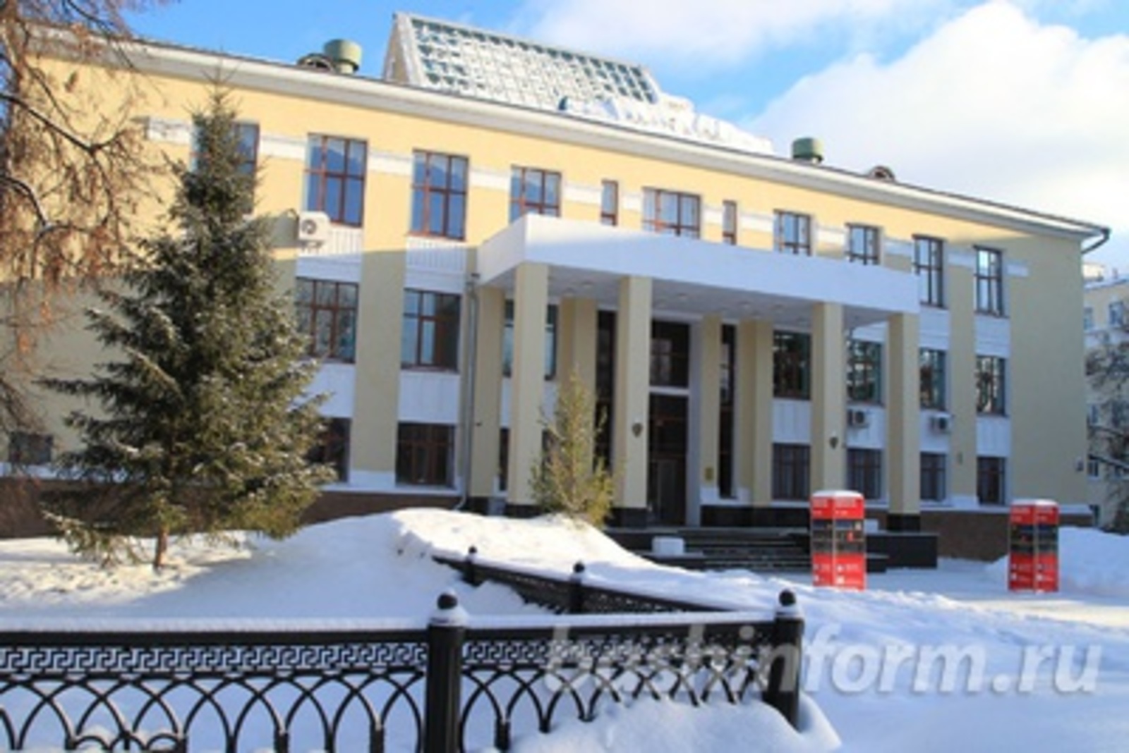 Олег Яровиков