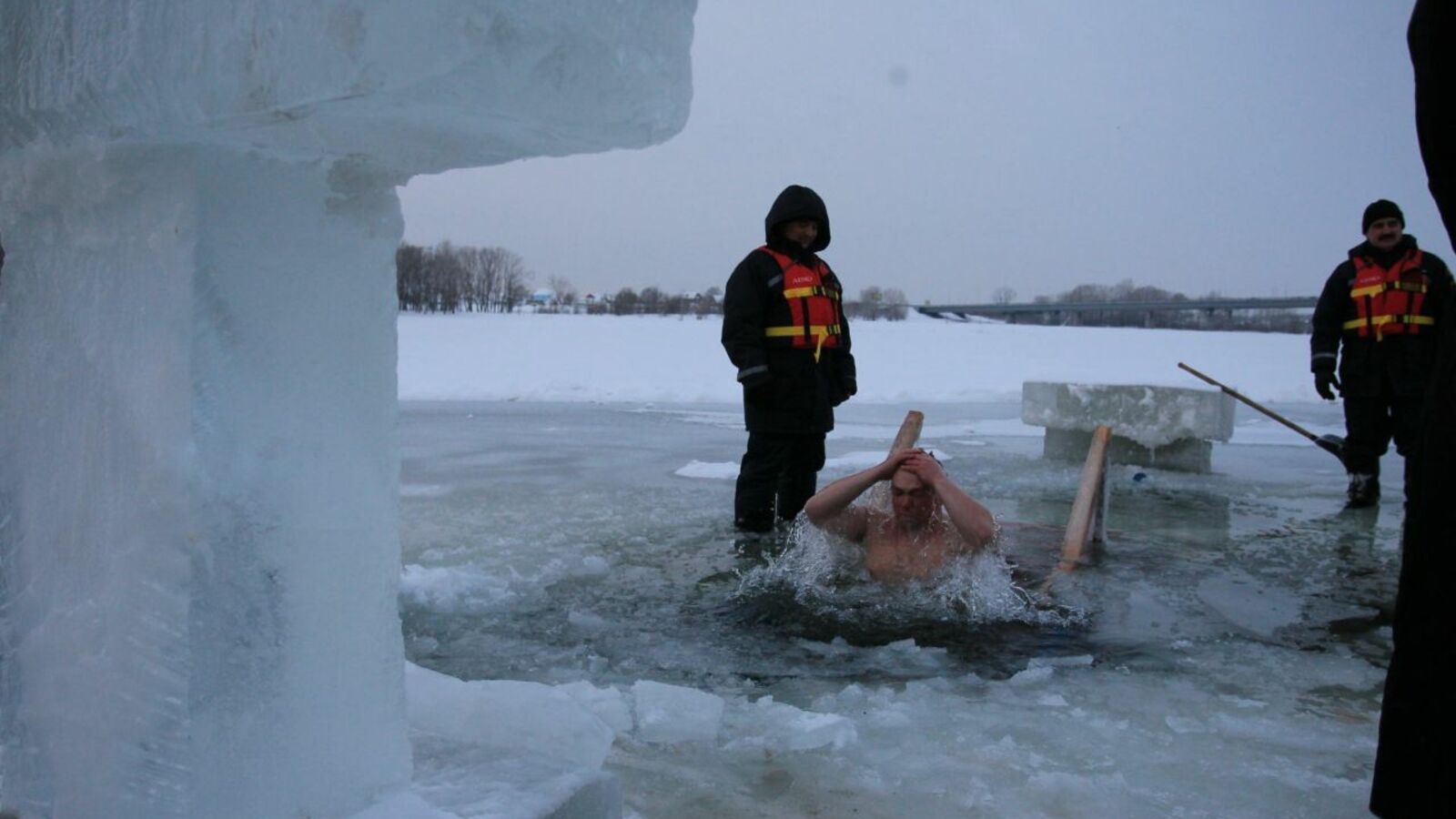 Олег Яровиков