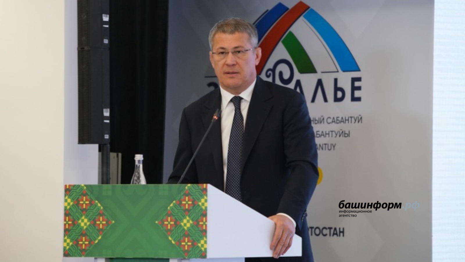 Олег Яровиков